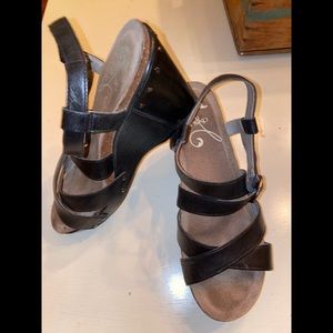Dansko Leather Wedge Heels. Black Size 9 (Euro 40)